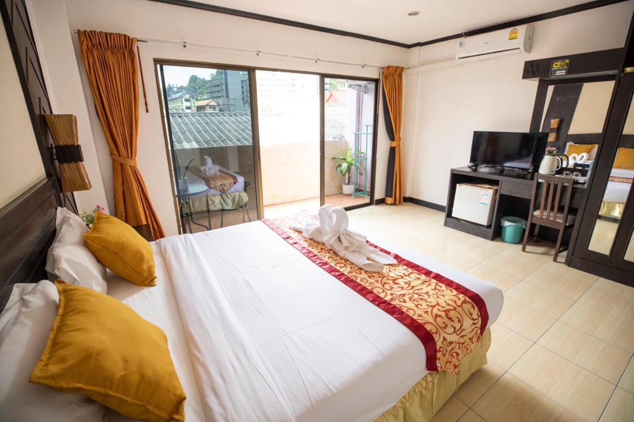 Lily Holiday 百合假日 Patong Exterior photo