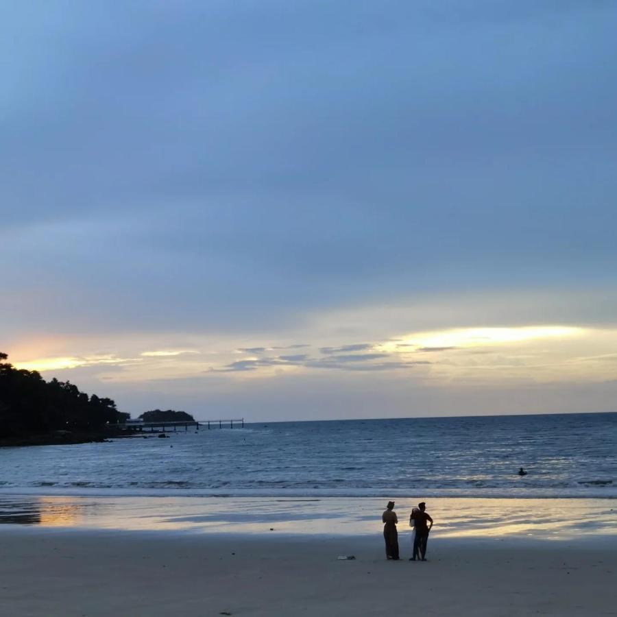 Lily Holiday 百合假日 Patong Exterior photo